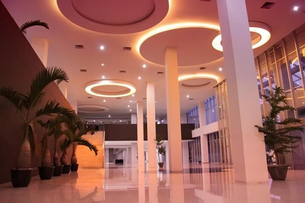 Truntum Padang Hotel Exterior foto
